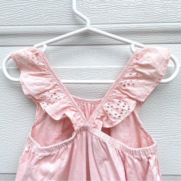 BabyGap 18-24 romper light pink with ruffles and eyelets - Picture 5 of 7